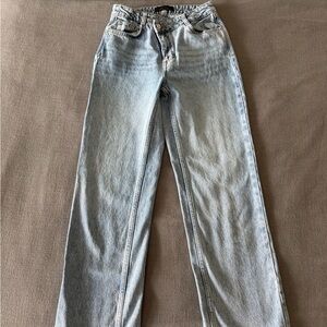 ZARA Crossover Lihht Wash Straight Leg Jeans Size 0